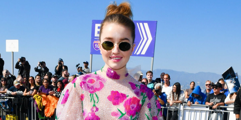 Kaitlyn Dever was seen wearing gold Ray-Ban RB 3547N 001 round sunglasses with green lenses to attend the 2020 Film Independent Awards
