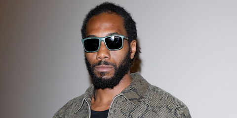 Kawhi Leonard was seen wearing matte green Emporio Armani EA4234U 6184/87 square sunglasses to attend the Emporio Armani Spring/Summer 2026 fashion show during Milan Men's Fashion Week. Shop online now on Pretavoir