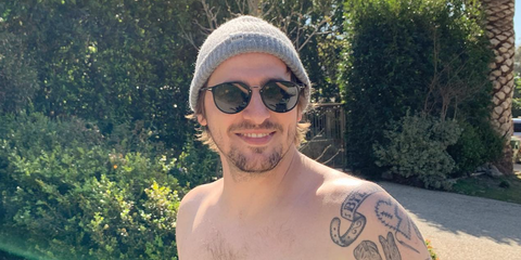 Singer-songwriter Kendall Schmidt was seen wearing Persol 3210S 95/31 Black sunglasses in his Facebook post, February 2020