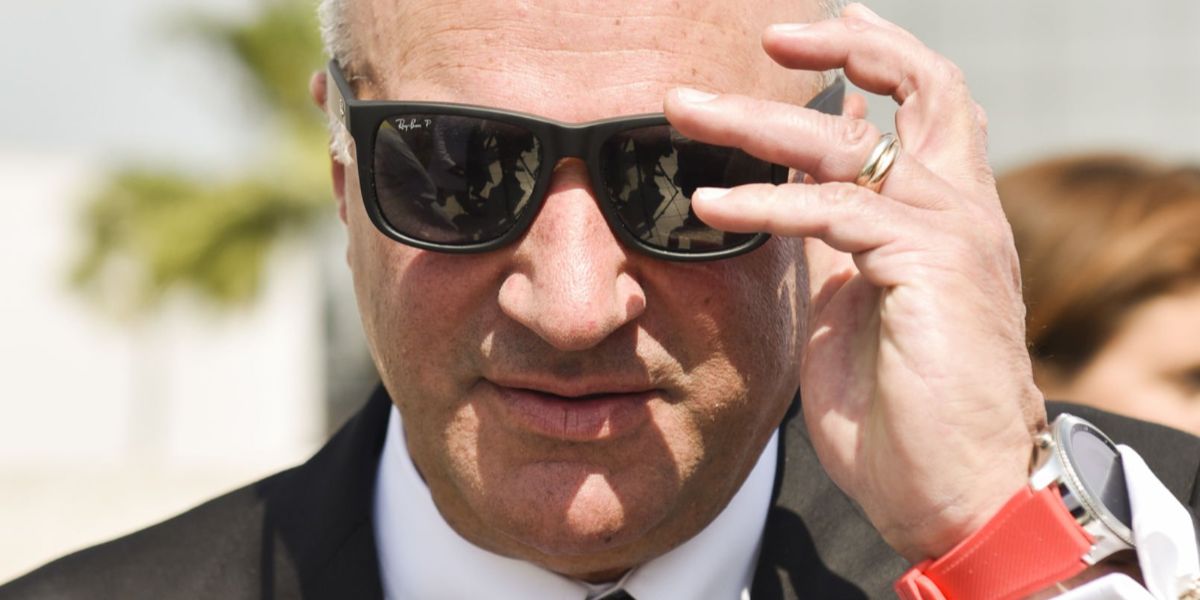 Businessman and Shark Tank investor Kevin O'Leary was seen wearing black Ray-Ban Justin RB 4165 622/T3 Polarised sunglasses at the premiere of Shark Tank season 9 in California.