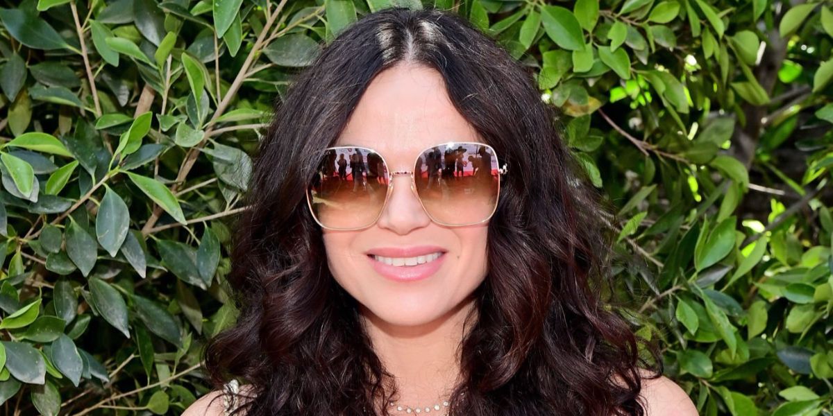 Actress Lana Parrilla was seen wearing gold Gucci GG0879S 002 oversized sunglasses with brown gradient lenses at the  5th Annual Best Buddies' Celebration of Mothers in Malibu, May 2022.