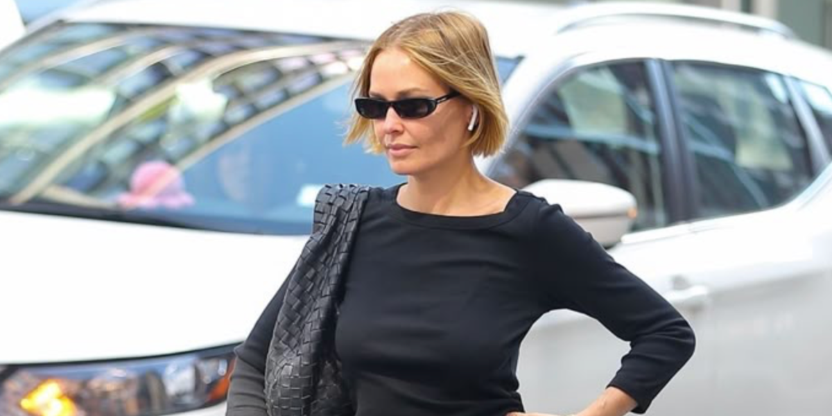Australian model Lara Worthington was seen wearing black Saint Laurent Sun SL 557 Shade 001 sunglasses. Shop online now on Pretavoir
