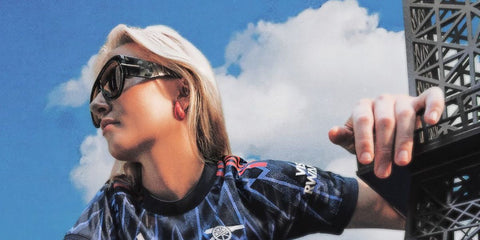 Footballer Leah Williamson of Arsenal FC was seen wearing black Tom Ford Bronson TF1044 01A sunglasses with grey lenses in Arsenal Kit Launch 2025/2026.