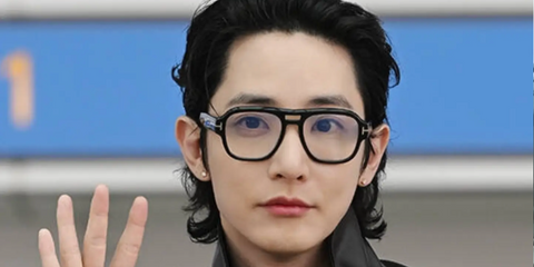 South Korean actor and model Lee Soo-hyuk was seen wearing black Tom Ford TF6085-B 001 Blue Control optical glasses at Incheon AIrport ahead of the Shanghai Fashion Week, March 2026.
