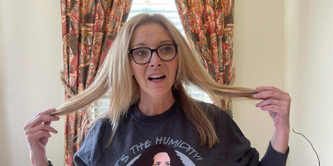 Lisa Kudrow was seen wearing blue Ralph by Ralph Lauren RA7147 6188 optical glasses in her Instagram post