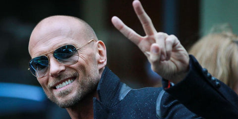 Pop star Luke Goss was seen wearing gold Ray-Ban Aviator 3025 001/3F sunglasses with Blue Gradient lenses in London. Shop online now on Pretavoir