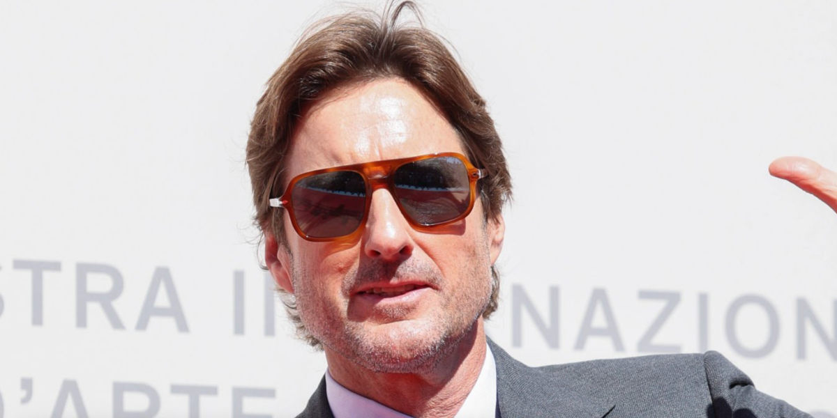 Actor Luke Wilson was seen wearing tera di siena brown Persol 3328S 96/56 aviator sunglasses with blue lenses at the 2024 Venice Film Festival