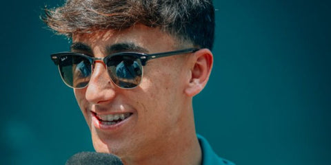 Spanish Formula 3 racing driver Mari Boya was seen wearing black and gold Ray-Ban Clubmaster RB 3016 901/58 Polarised sunglasses at the F1 Grand Prix of Austria 2025. Shop online now on Pretavoir