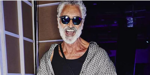 Model and creator Marty Thomas was seen wearing black Ray-Ban Leonard RB 2193 901/31 sunglasses in a social media post.