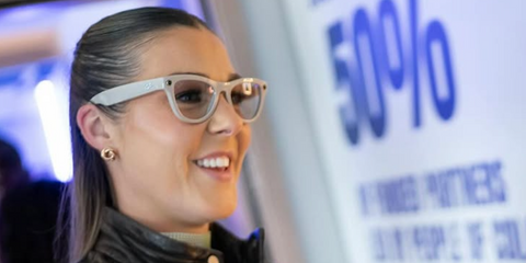 Footballer Mary Earps of Paris Saint-Germain FC was seen wearing white Ray-Ban Meta Skyler Gen 2 RW4014 6700/MF Photochromic Smart Glasses at the F1 Las Vegas Grand Prix 2025.
