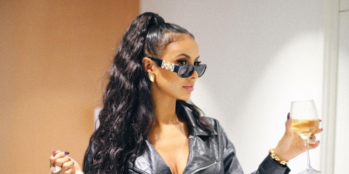 Versace 4361 GB1/87 Medusa Biggie Sunglasses - As Seen On Sabrina Carpenter & Kim Kardashian