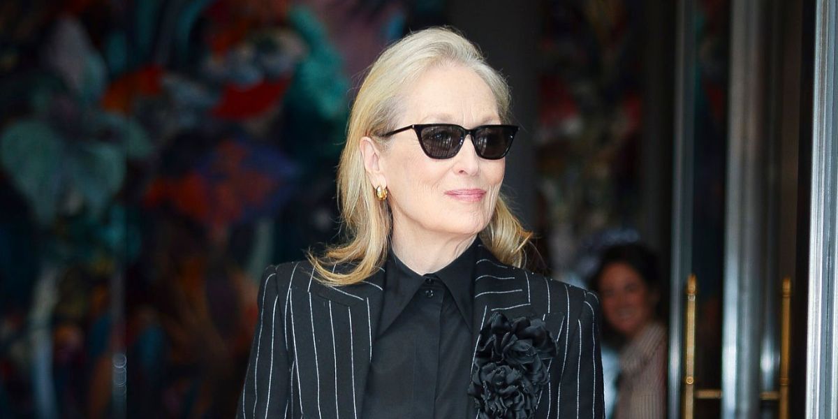 Meryl Streep was seen wearing black Saint Laurent Sun SL 889 Sulpice Thin 001 sunglasses in New York City, April 2026 promoting The Devil Wears Prada 2.