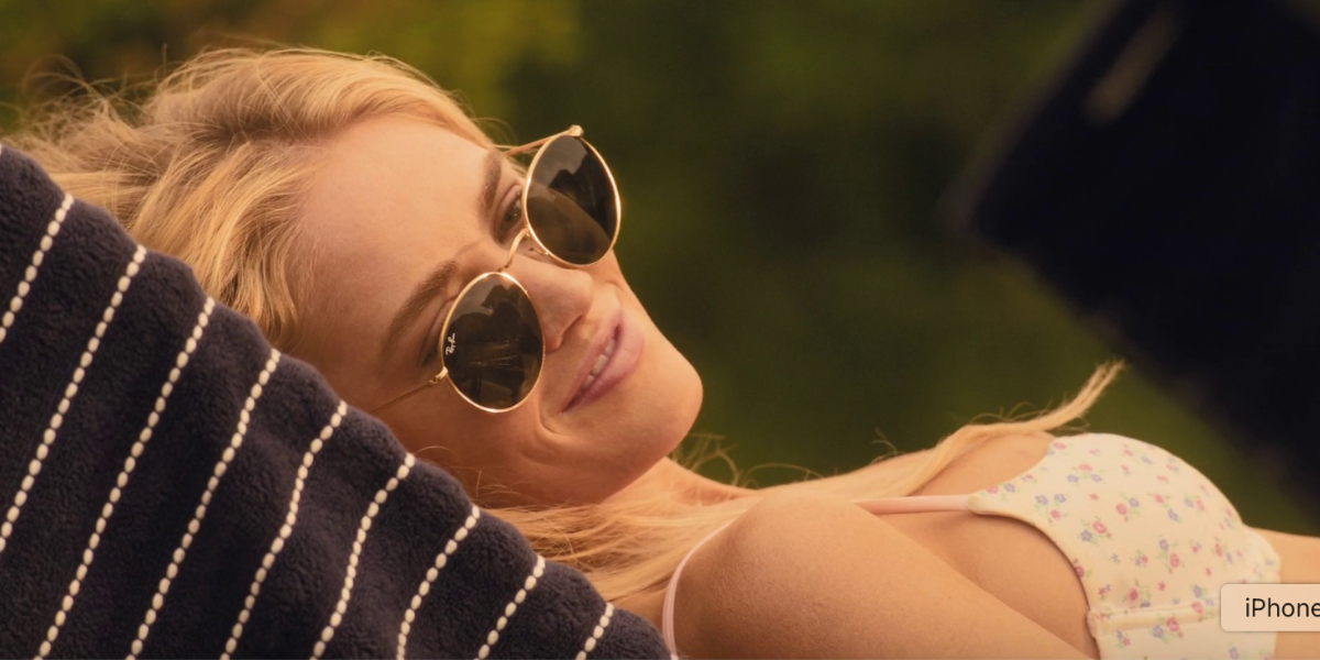 Actress Michelle Randolph was seen wearing gold Ray-Ban Round Metal 3447 001 sunglasses in Landman, season1 episode 4 as Ainsley Morris.