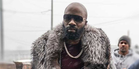 Mike Colter was seen wearing gold Versace 2166 1252/8G sunglasses with grey gradient lenses in 2019 action movie Black and Blue