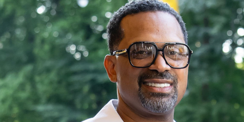 Actor and comedian Mike Epps was seen wearing black Saint Laurent SL 545 001 sunglasses with light brown lenses at the New York screening of Netflix's "72 Hours"