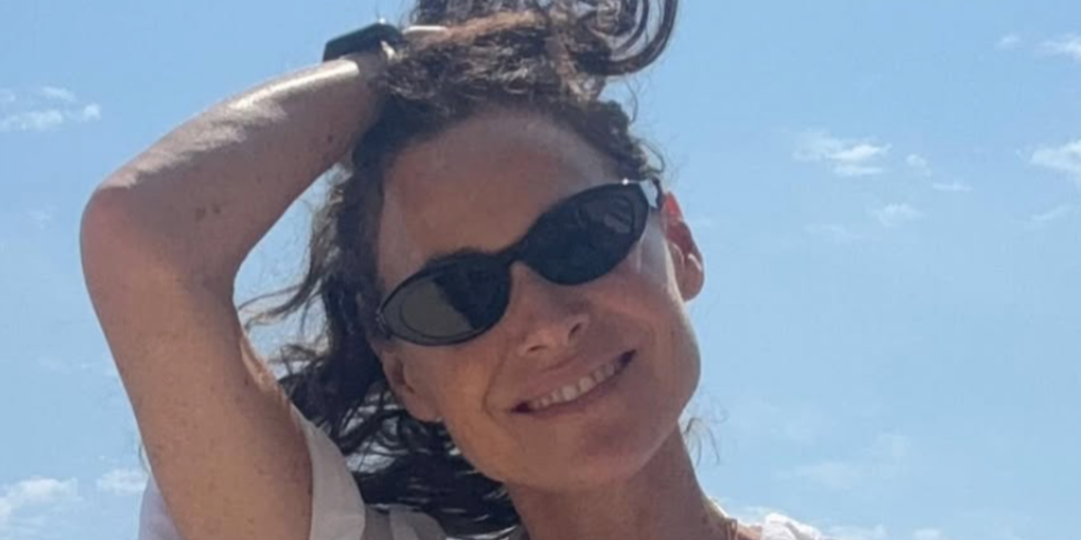 Actress Minnie Driver was seen wearing black Prada PR 26ZS 16K08Z cat eye sunglasses in her Instagram post, August 2025. Shop online now on Pretavoir