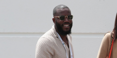 Comedian Mo Gilligan was seen wearing gold and red Cartier CT0363S 004 sunglasses at the Wimbledon Tennis Championships 2025. Shop online now on Pretavoir