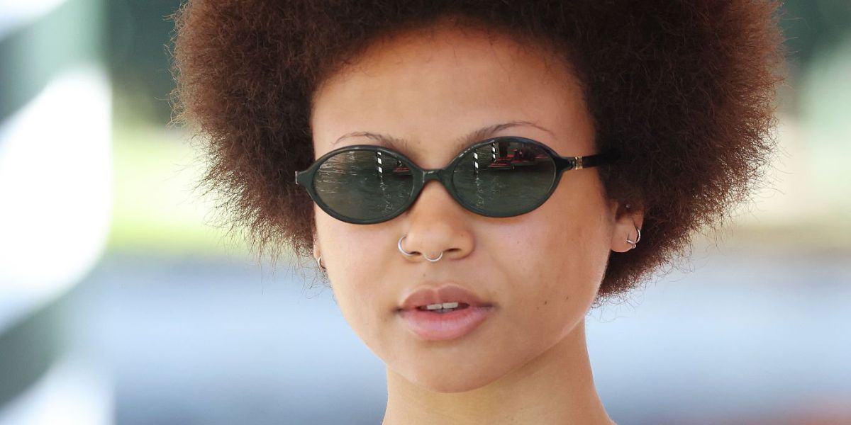 Actress Myha'la Herrold was seen wearing black Miu Miu MU 04ZS 1AB5S0 oval sunglasses at the Venice Film Festival 2025. Shop online now on Pretavoir