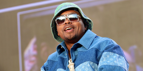 Nas was seen wearing gold and transparent Cazal Legends 664/3 003 sunglasses with mirrored lenses during his performance at 2024 Roots Picnic in Philadelphia, Pennsylvania