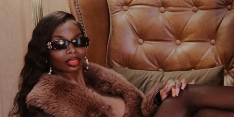 Television personality Olandria Carthen of Love Island USA was seen wearing black Balenciaga BB0096S 001 sunglasses in her Instagram post, May 2024. Shop online now on Pretavoir