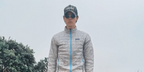 Son of Pierce Brosnan, Paris Brosnan was seen wearing silver Oakley Eye Jacket Redux OO9438 05 Prizm Polarised sunglasses in his Instagram post, April 2025. Shop online now on Pretavoir