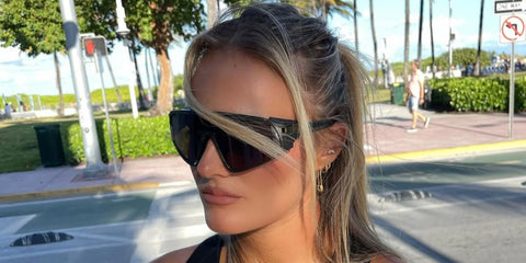 Professional golfer and internet personality Paris Hilinski was seen wearing black Oakley Latch Panel OO9404 01 Prizm sunglasses in her Instagram post, May 2024.