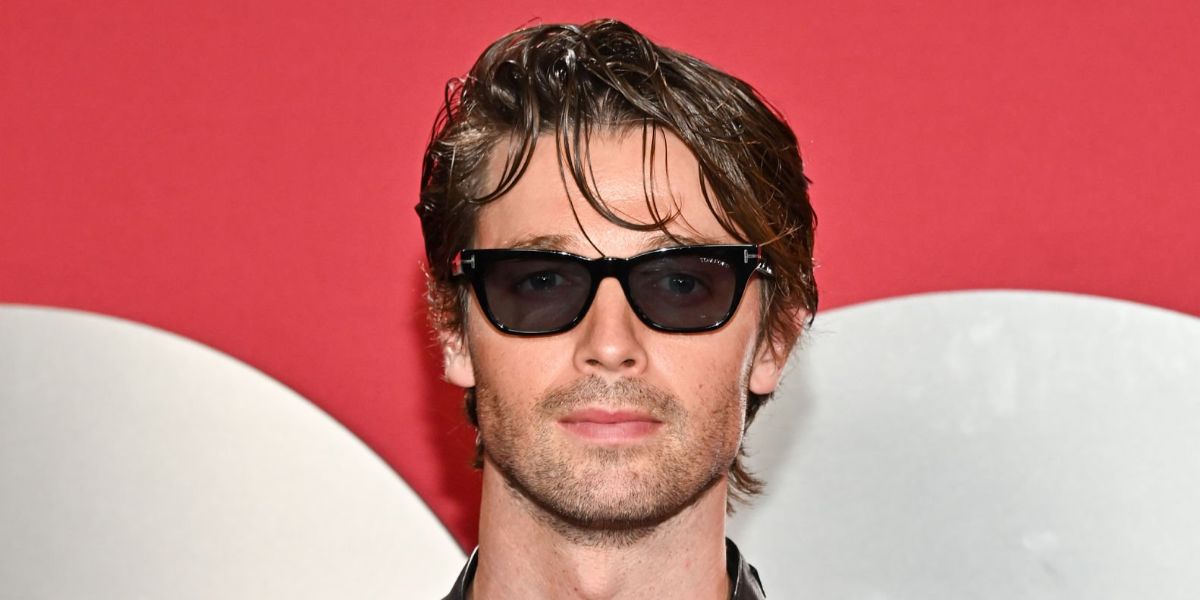Patrick Schwarzenegger was seen wearing black Tom Ford Penn-02 TF1362 01A sunglasses at the GQ Men Of The Year Awards 2025.