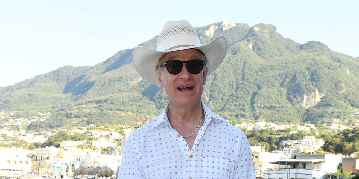 Filmmaker and actor Paul Feig was seen wearing black Tom Ford Avery TF931 01V sunglasses with prescribed/customised lenses at the Ischia Global Festival 2025.
