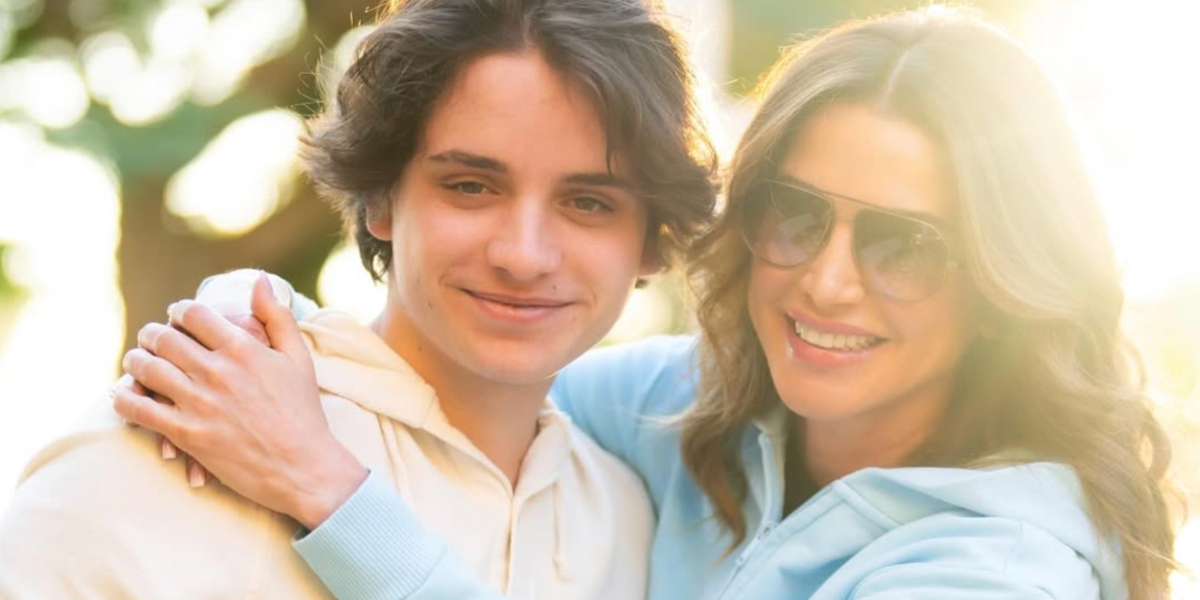 Queen Rania Al Abdullah of Jordan was seen wearing yellow gold and matte black Dita Midnight Special DRX 2010 M square sunglasses in her Instagram post
