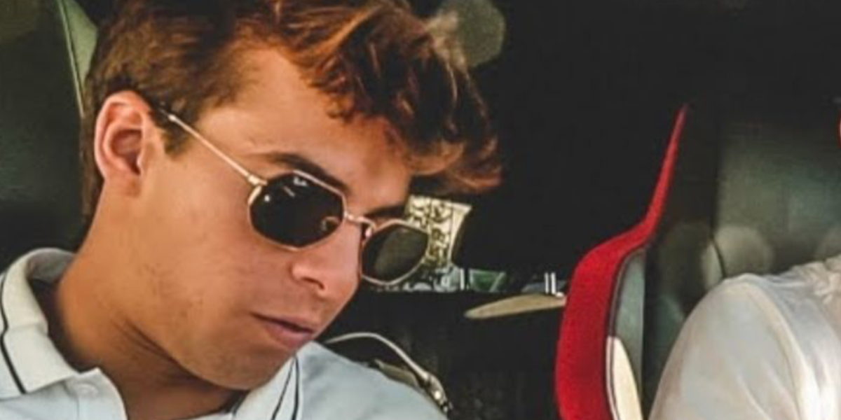 Spanish footballer Riqui Puig of LA Galaxy was seen wearing gold Ray-Ban Octagonal RB 3556N 001 sunglasses.