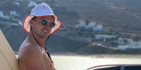 Footballer Rob Holding was seen wearing Ray-Ban Marshal RB 3648 001 sunglasses in Greece, shared through his Instagram post in August 2020.