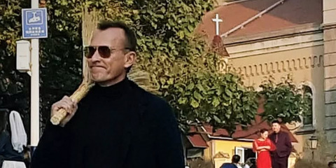 Prison Break actor Robert Knepper was seen wearing Cartier CT0353S 002 sunglasses in his Instagram post, December 2024