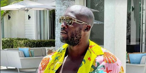 Belgian footballer Romelu Lukaku was seen wearing gold Versace 2225 1002/87 aviator sunglasses in Donatella Versace's Instagram story. Shop online now on Pretavoir