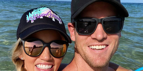 American football quarterback Ryan Tannehill was seen wearing rubber black Ray-Ban Justin RB 4165 622/T3 Polarised sunglasses in his tweet. Shop online now on Pretavoir