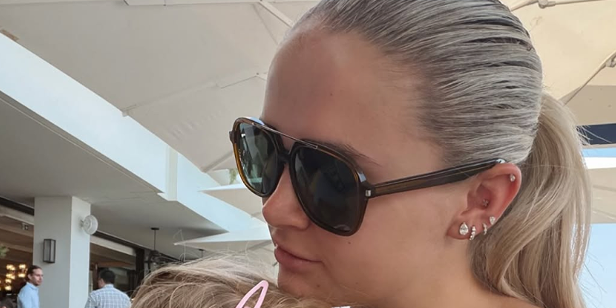 Saint Laurent Sun SL 545 004 - As Seen On Molly Mae Hague