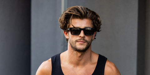 British content creator Sam Salter was seen wearing dark tortoiseshell Hugo Boss 1855/S 086IR sunglasses at the BOSS Spring/Summer 2025 fashion show during Milan Fashion Week. Shop online now on Pretavoir