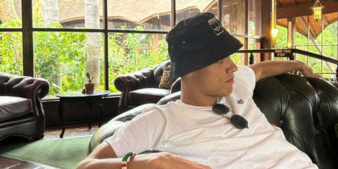 Italian football player Samuele Ricci was seen wearing Ray-Ban Octagonal RB 3556N 004/71 sunglasses in Kenya, shared through his Instagram post in July 2023.