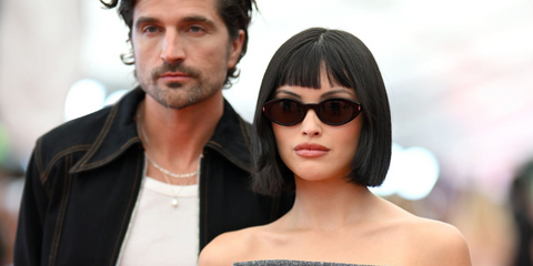 Australian actress Sarah Ellen, pictured with Josh Kempen, was seen wearing black Saint Laurent Sun SL 567 001 sunglasses at the ARIA Awards 2025 in Sydney.