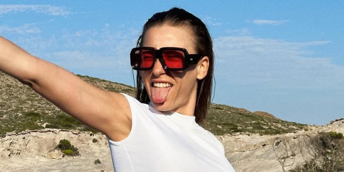 Turkish actress Serenay Sarikaya was seen wearing black Loewe x Paula's Ibiza LW40064U 01Y sunglasses with red lenses in her Instagram post, June 2023.