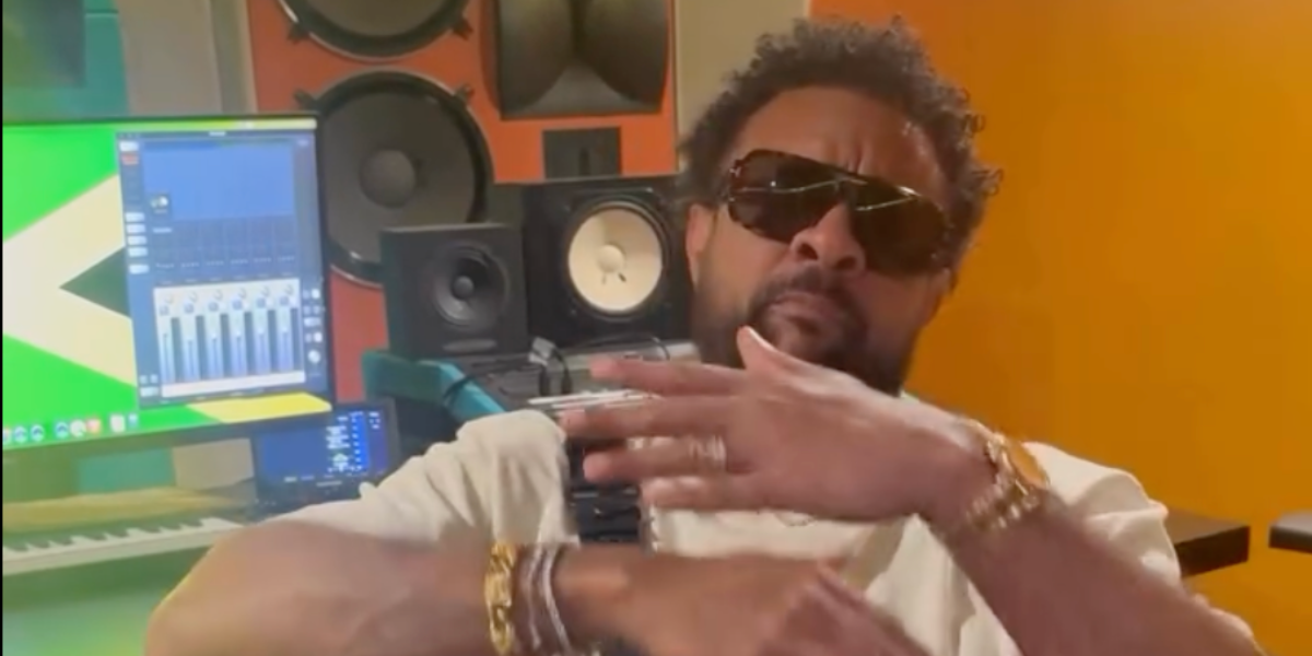 Shaggy was seen wearing tortoiseshell Tom Ford Kemp TF1177 53N square aviator sunglasses in his Instagram post announcing the #TilAMawnin challenge