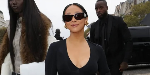 Actress Stephanie Hsu was seen wearing black Balenciaga BB0324SK 002 sunglasses at the Balenciaga Spring/Summer 2025 fashion show during Paris Fashion Week. Shop online now on Pretavoir