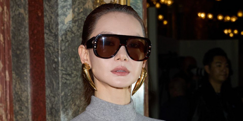 Chinese singer and actress Stephy Qi was seen wearing brown tortoise Balmain Pulse BPS 185B sunglasses at the Balmain Spring/Summer 2026 fashion show during Paris Fashion Week.