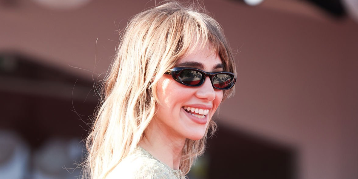 Suki Waterhouse was seen wearing black Saint Laurent SL 557 SHADE Plump 001 sunglasses at the 83rd Venice Film Festival, September 2026.