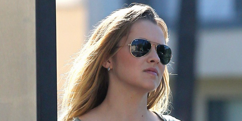 Australian actress Teresa Palmer was seen wearing Ray-Ban Aviator RB 3025 W3234 Gold/G15 Green 55mm sunglasses in Los Angeles