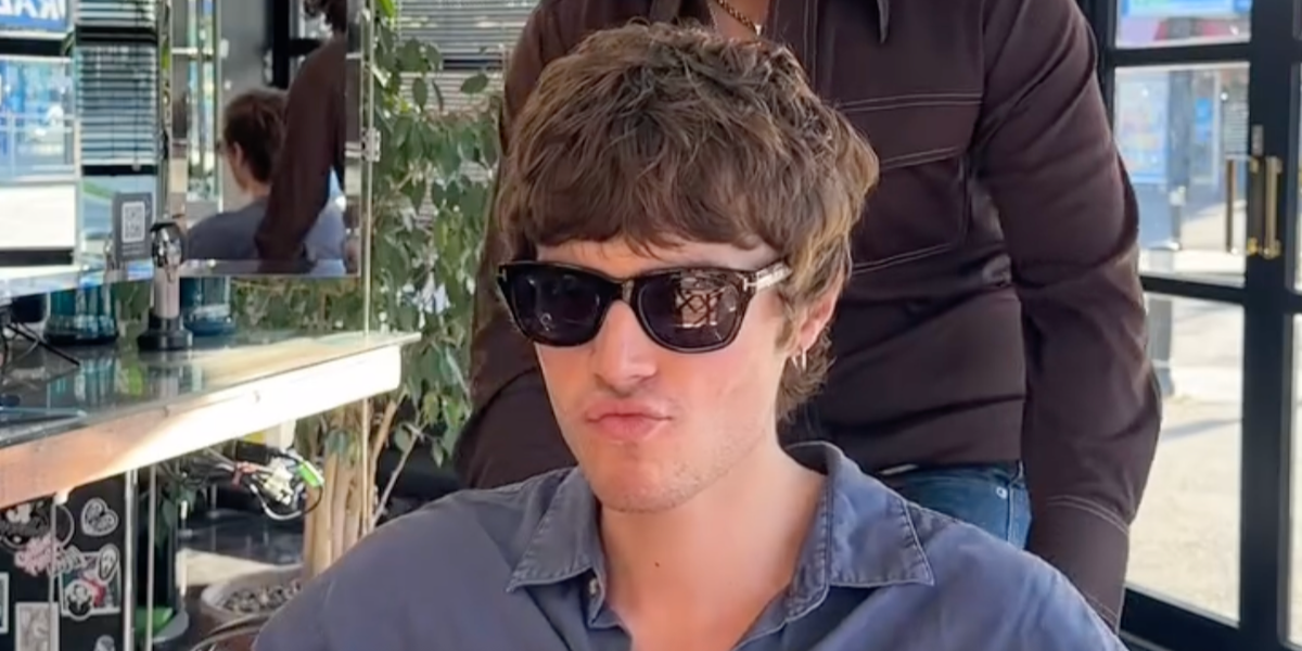 Model Thomas Meacock was seen wearing black Tom Ford Snowdon TF0237 01D Polarised sunglasses in a social media post.