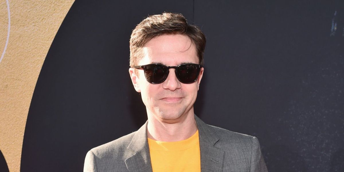 Actor Topher Grace was seen wearing bark brown Oliver Peoples Finley Esq. Sun OV5298SU 1677/52 sunglasses at the 2022 TCM Classic Film Festival Opening Night 40th Anniversary Screening of "E.T. The Extra-Terrestrial…" in Hollywood.