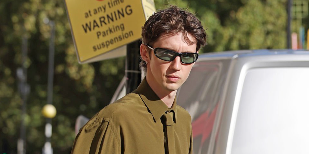 Troye Sivan wore black Tom Ford Addison-02 TF1400 01N sunglasses with green lenses ahead of his London concert in October 2026