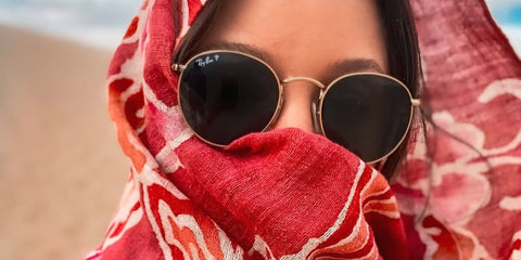 Actress Valentina de Angelis was seen wearing gold Ray-Ban Round Metal RB 3447 9196/48 Polarised sunglasses in Death Valley National Park, shared on Instagram in February 2025. Shop online now on Pretavoir