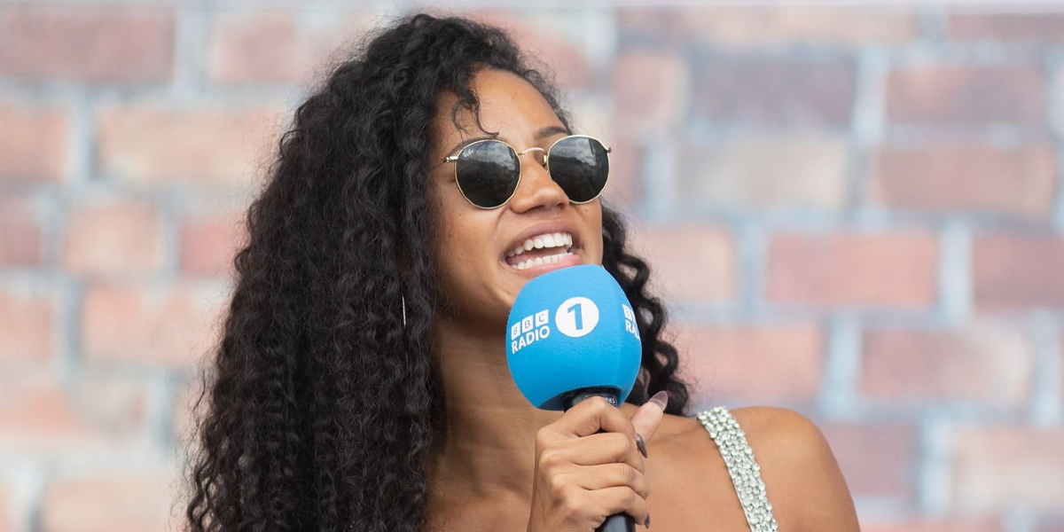 Television and radio presenter Vick Hope was seen wearing gold Ray-Ban Round Metal 3447 001 sunglasses at Radio 1's Big Weekend 2022 in Coventry, England.