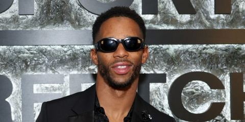 Former American football wide receiver Victor Cruz was seen wearing black Versace 4361 5360/87 sunglasses at the GQ Sports Super Bowl Party 2024 in Las Vegas. Shop online now on Pretavoir